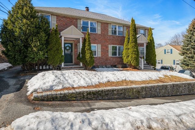 34 Gill Rd 4, Waltham, MA 02453