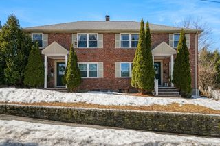 34 Gill Rd 4, Waltham, MA 02453