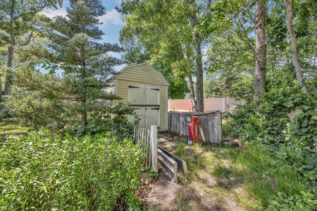 213 Buckwood Drive, Hyannis, MA 02601