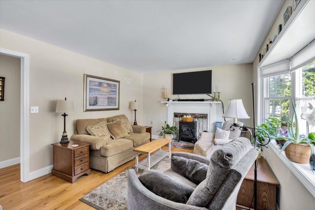 213 Buckwood Drive, Hyannis, MA 02601