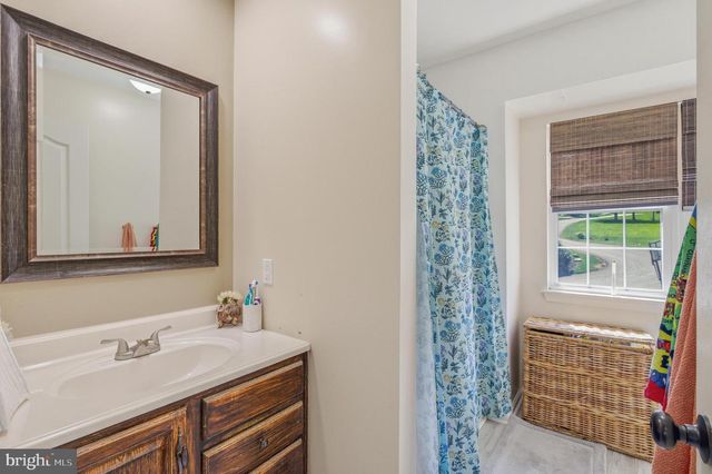 506 AUGUSTA DR, Coatesville, PA 19320