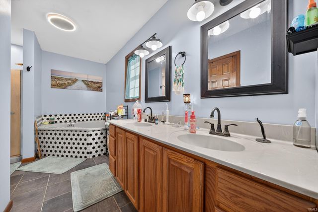 3491 E 200 N, Peru, IN 46970