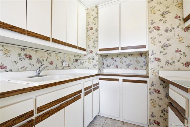 90-60 Union Turnpike 4F, Glendale, NY 11385