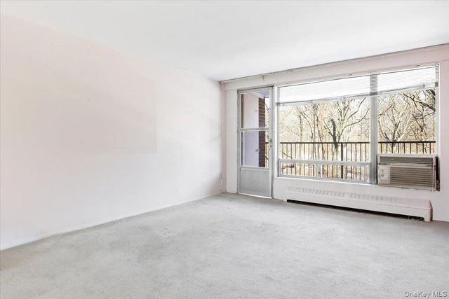 90-60 Union Turnpike 4F, Glendale, NY 11385