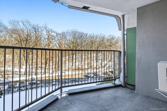 90-60 Union Turnpike 4F, Glendale, NY 11385