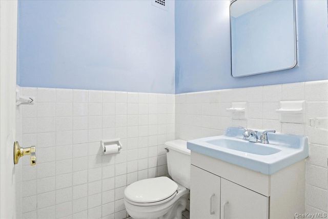 90-60 Union Turnpike 4F, Glendale, NY 11385