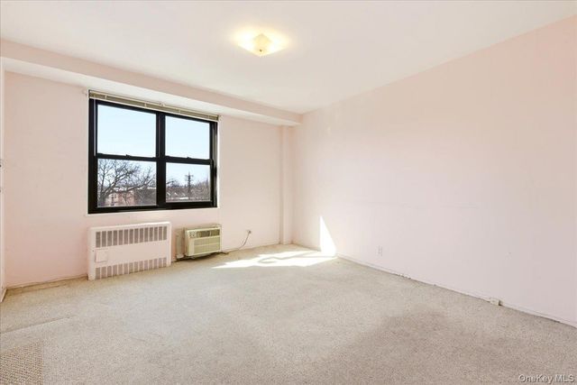 90-60 Union Turnpike 4F, Glendale, NY 11385