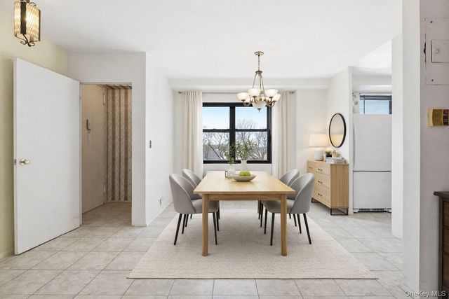 90-60 Union Turnpike 4F, Glendale, NY 11385