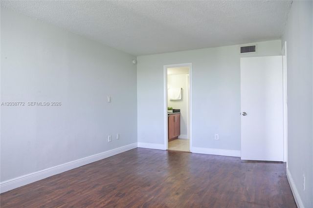 482 NW 165th St Rd A504, Miami, FL 33169