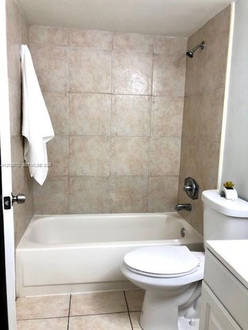 482 NW 165th St Rd A504, Miami, FL 33169