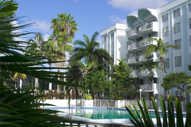 482 NW 165th St Rd A504, Miami, FL 33169