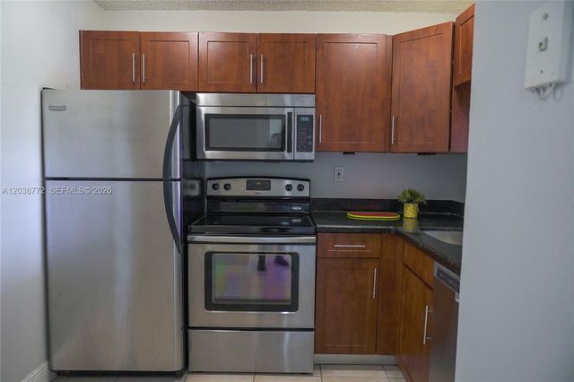 482 NW 165th St Rd A504, Miami, FL 33169