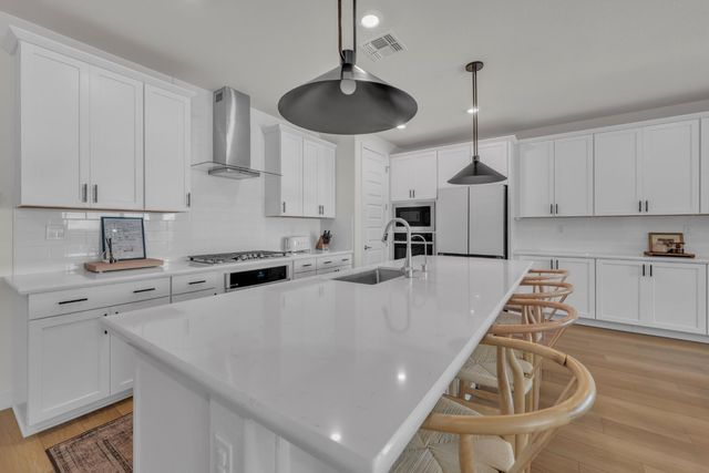 5049 Gold Rush Dr, Folsom, CA 95630