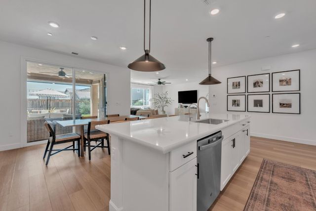 5049 Gold Rush Dr, Folsom, CA 95630