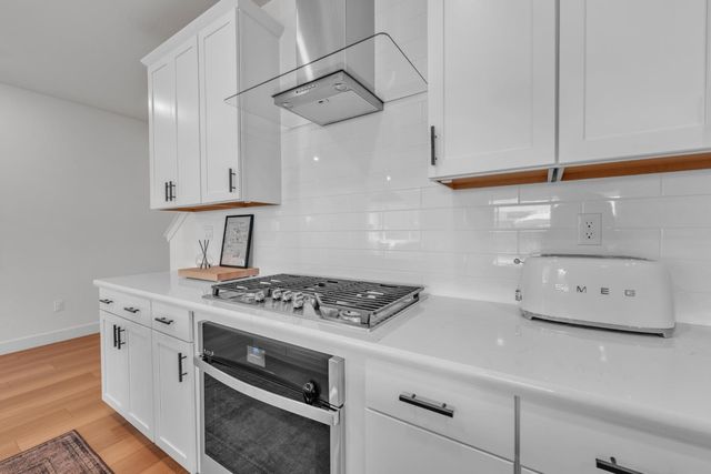 5049 Gold Rush Dr, Folsom, CA 95630