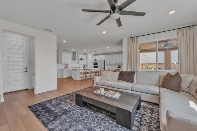 5049 Gold Rush Dr, Folsom, CA 95630