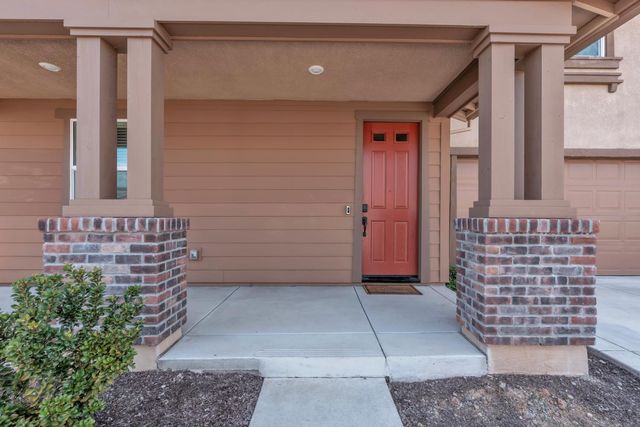 5049 Gold Rush Dr, Folsom, CA 95630