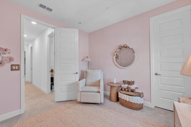 5049 Gold Rush Dr, Folsom, CA 95630