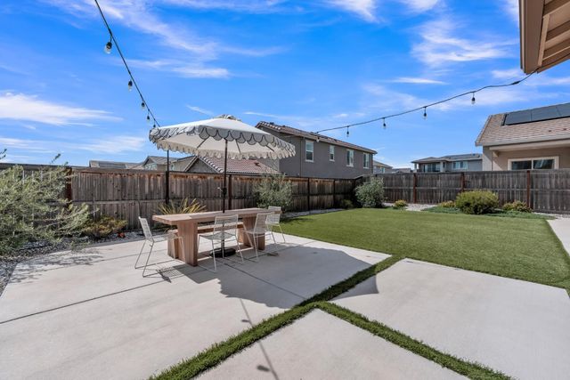 5049 Gold Rush Dr, Folsom, CA 95630