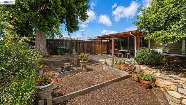 18183 Rainier Ave, Hayward, CA 94541