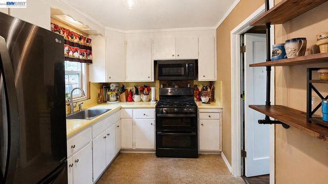 18183 Rainier Ave, Hayward, CA 94541