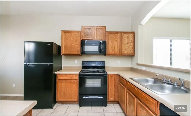 907 W Saint Kateri Avenue, Phoenix, AZ 85041