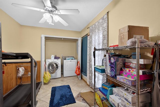 2022 Spinnaker Drive, League City, TX 77573