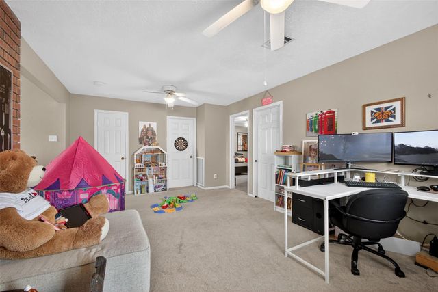 2022 Spinnaker Drive, League City, TX 77573