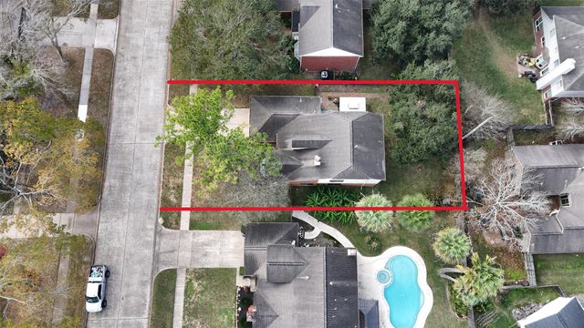 2022 Spinnaker Drive, League City, TX 77573