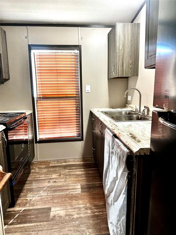 353 Conastoga Road, Valley View, TX 76272