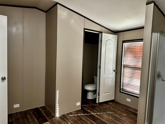 353 Conastoga Road, Valley View, TX 76272