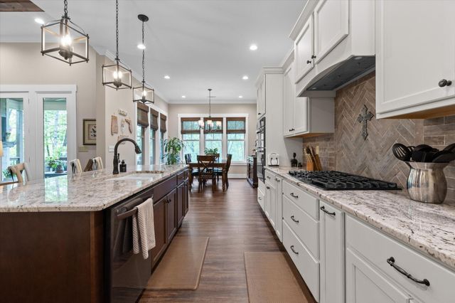 5114 Virginia Pine Road, Signal Mountain, TN 37377