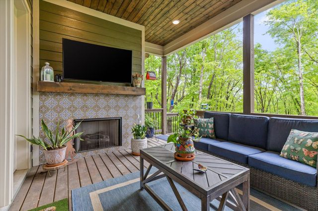 5114 Virginia Pine Road, Signal Mountain, TN 37377