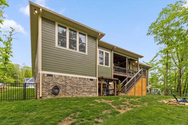 5114 Virginia Pine Road, Signal Mountain, TN 37377