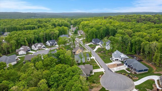 5114 Virginia Pine Road, Signal Mountain, TN 37377