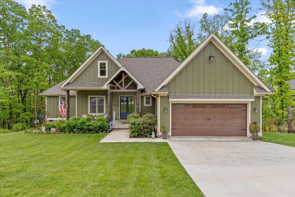 5114 Virginia Pine Road, Signal Mountain, TN 37377