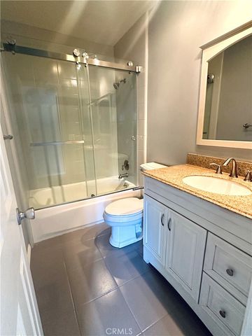 700 Westmount Drive 202, West Hollywood, CA 90069