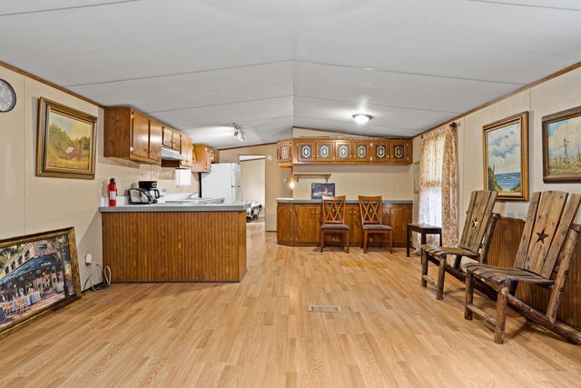 91 W County Road 4112, Atlanta, TX 75551