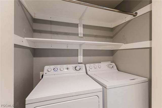 3000 Oasis Grand BLVD 2405, Fort Myers, FL 33916