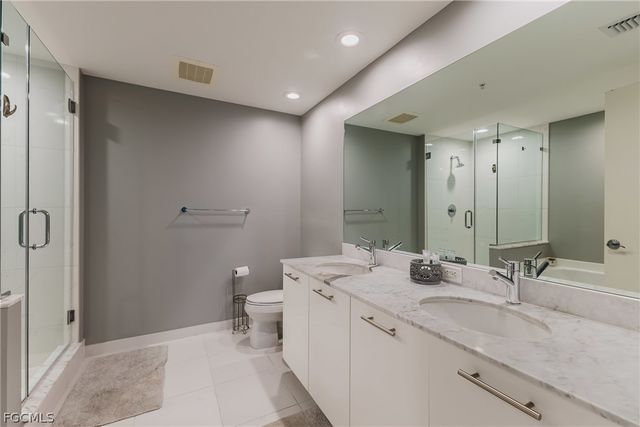 3000 Oasis Grand BLVD 2405, Fort Myers, FL 33916