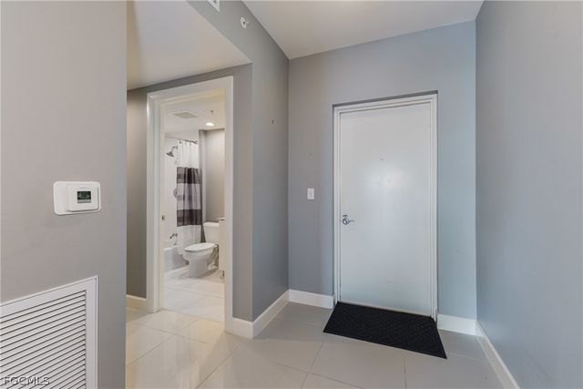 3000 Oasis Grand BLVD 2405, Fort Myers, FL 33916