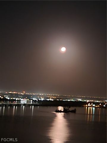 3000 Oasis Grand BLVD 2405, Fort Myers, FL 33916