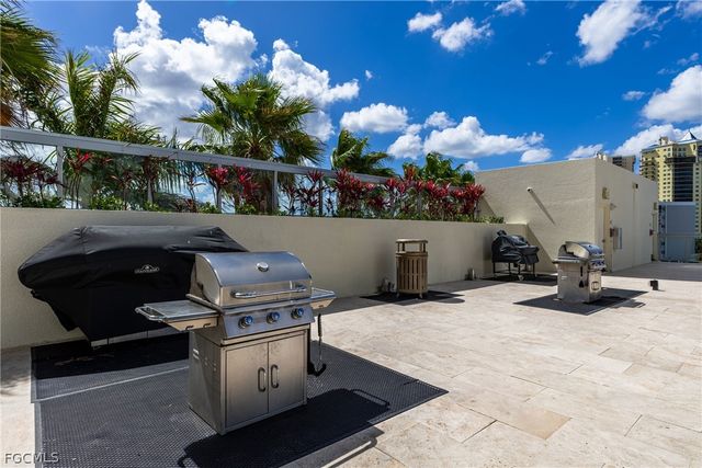 3000 Oasis Grand BLVD 2405, Fort Myers, FL 33916