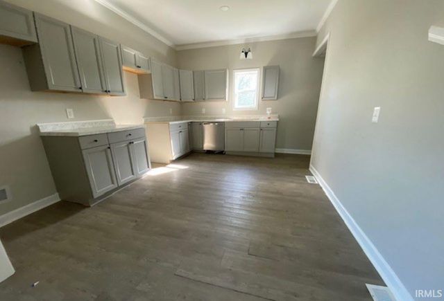 114 S Lincoln Street, Oakland City, IN 47660