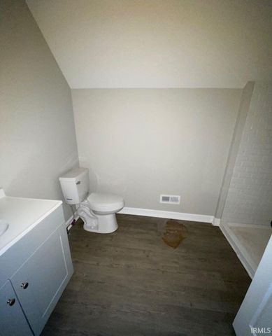 114 S Lincoln Street, Oakland City, IN 47660