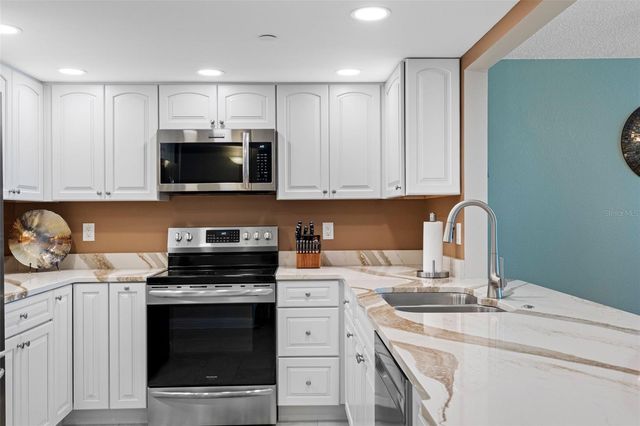 20002 GULF BOULEVARD 2203, Indian Shores, FL 33785