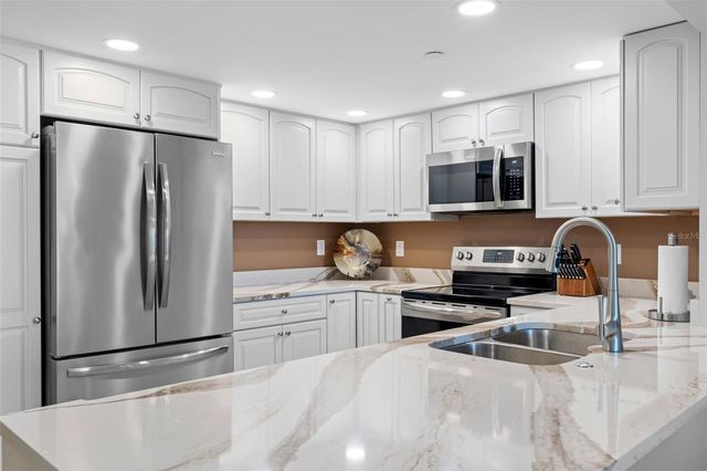 20002 GULF BOULEVARD 2203, Indian Shores, FL 33785