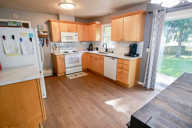 709 Sunbright Avenue, Portage, MI 49024