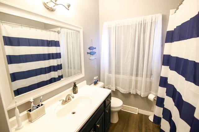 709 Sunbright Avenue, Portage, MI 49024