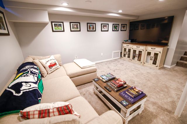 709 Sunbright Avenue, Portage, MI 49024